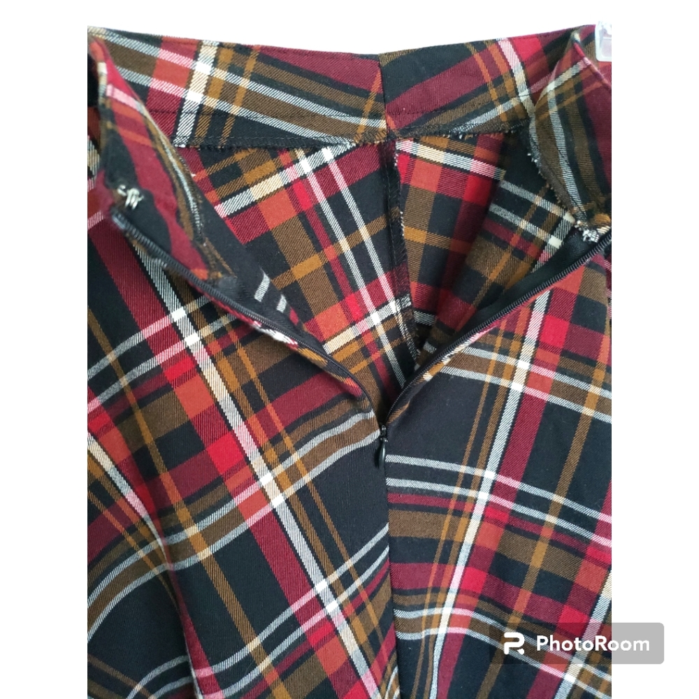 89th & Madison Plaid A Line Skirt Size 6 - Picture 3 of 9
